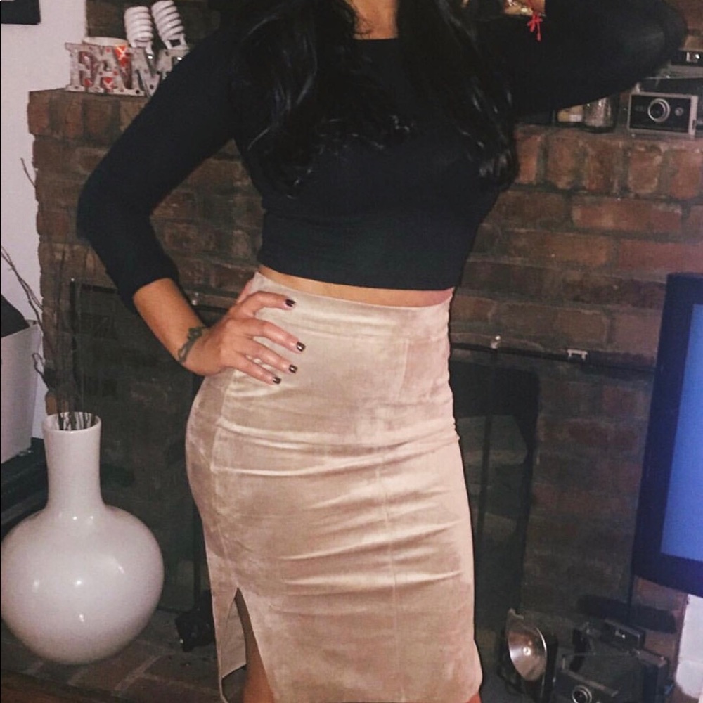 Aritza Wilfred free faux suede pencil skirt size 0